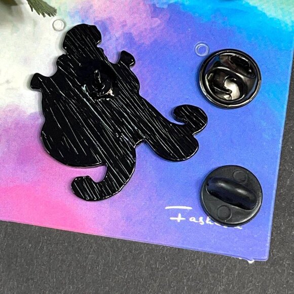 Ursula Villain Lapel Pin Little Mermaid Ariel Brooch Badge Accessories Jewelry - Picture 3 of 5